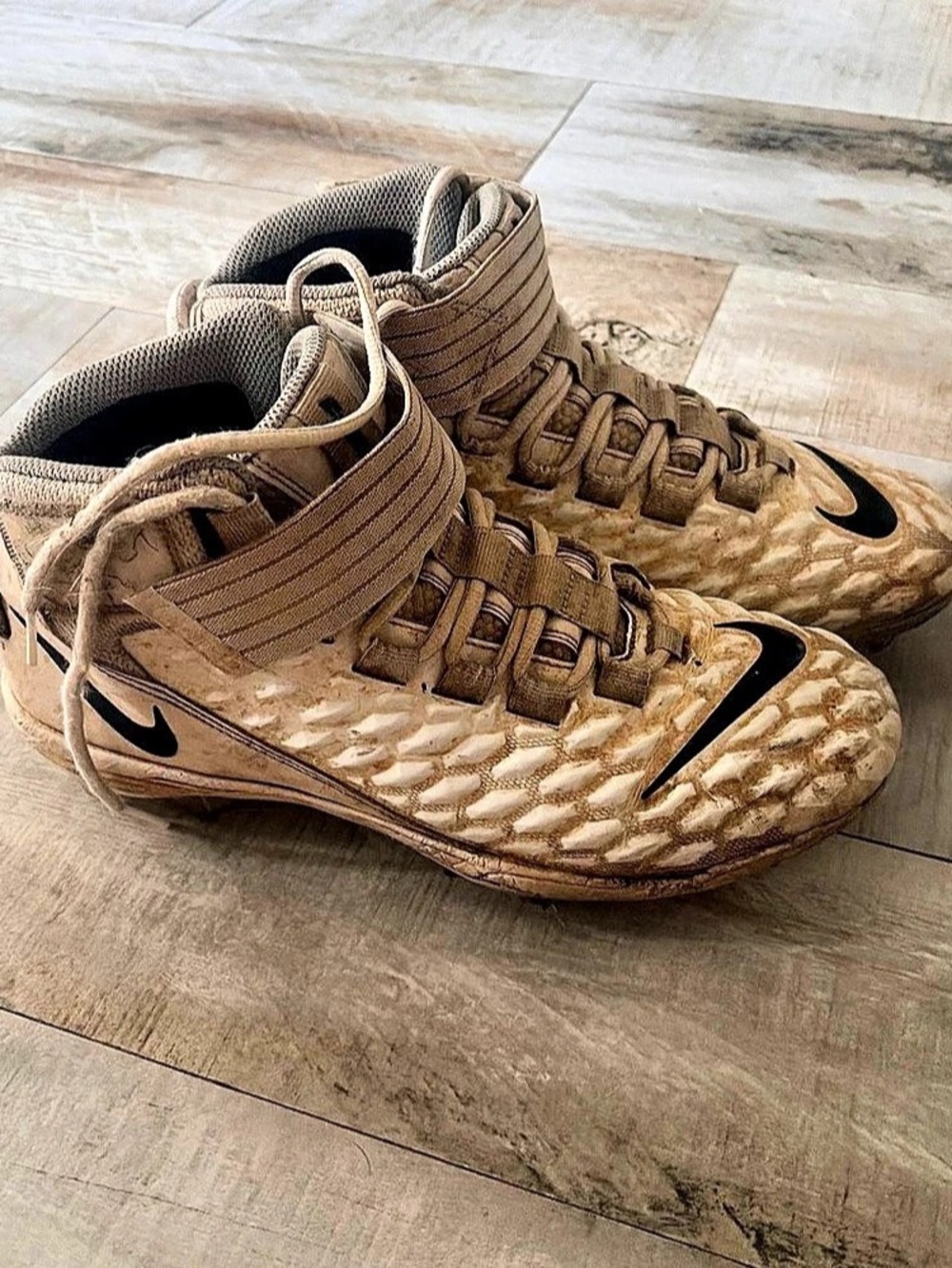 Nike Alpha Huarache Elite 4 Mid Baseball Cleats Brown